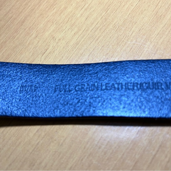 Dark brown LEVI’S 10010 full grain leather belt size M/41” long - Picture 6 of 6